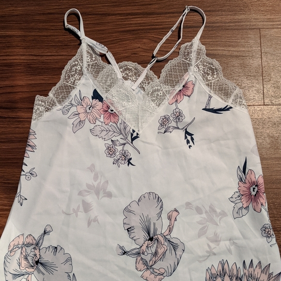 Floral Cami - Picture 2 of 3